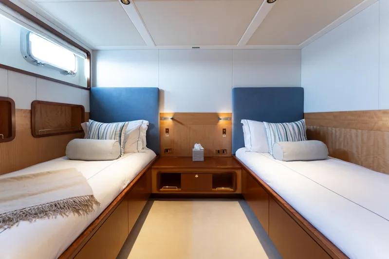 Synthesis 66 Yacht Photos Pics 