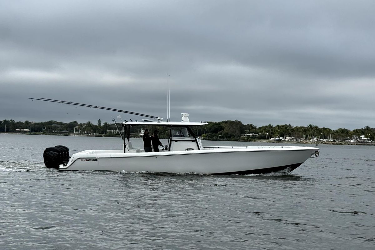 2020 Contender 43 