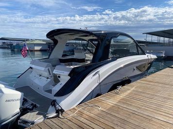 Sea Ray Sundancer 370 OB