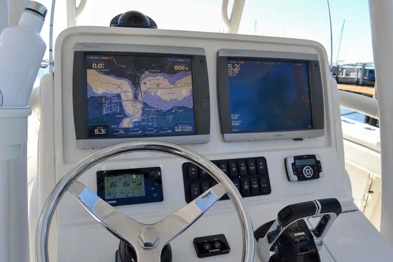 Jupiter IV Yacht Photos Pics 