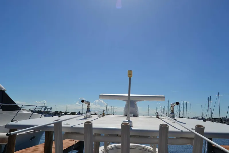 Jupiter IV Yacht Photos Pics 