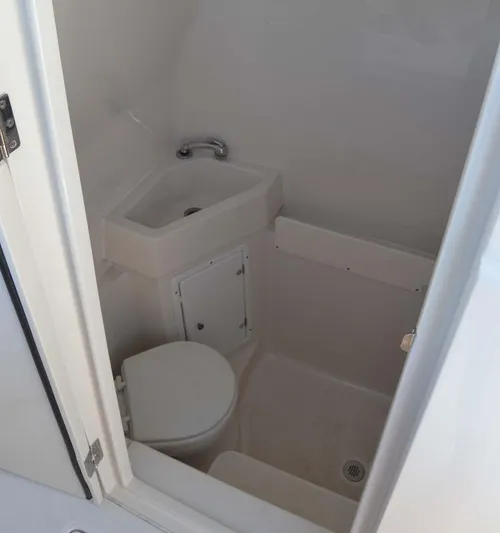 Jupiter IV Yacht Photos Pics 