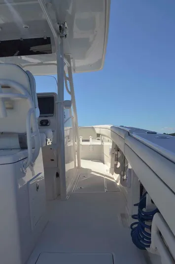 Jupiter IV Yacht Photos Pics 