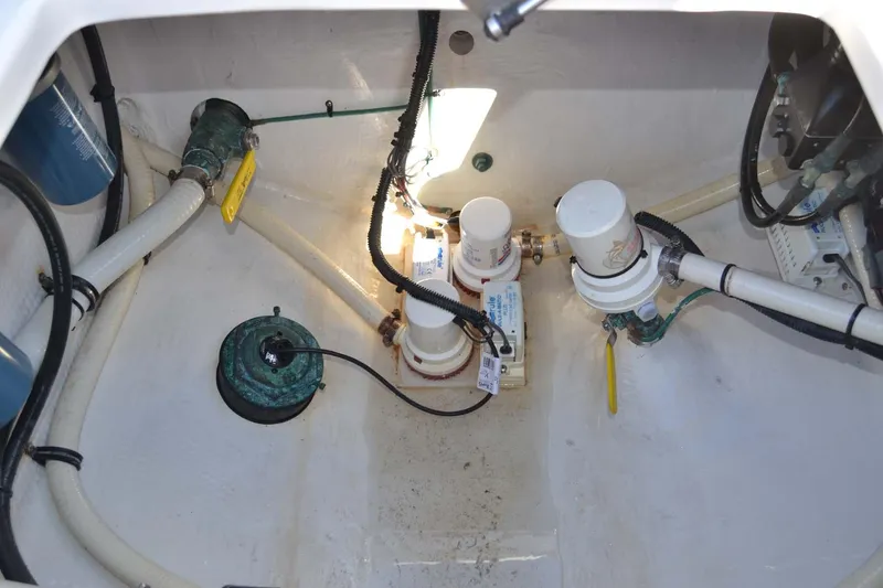 Jupiter IV Yacht Photos Pics 