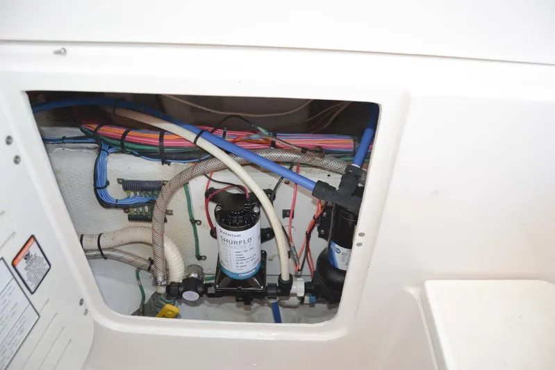 Jupiter IV Yacht Photos Pics 