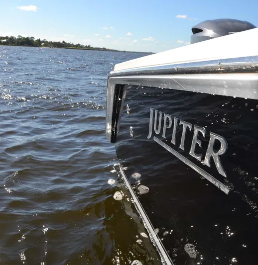 Jupiter IV Yacht Photos Pics 