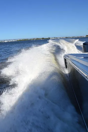 Jupiter IV Yacht Photos Pics 