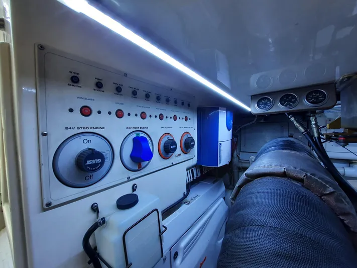 Foam O Yacht Photos Pics Control panel of Cabo 45 Express yacht, year 2000.