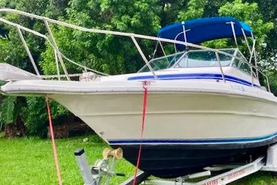 1990 Sea Ray 240 Sundeck