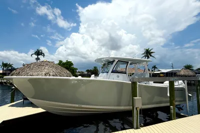 2024 Sportsman Open 322 Center Console