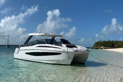 Aquila 32 Sport