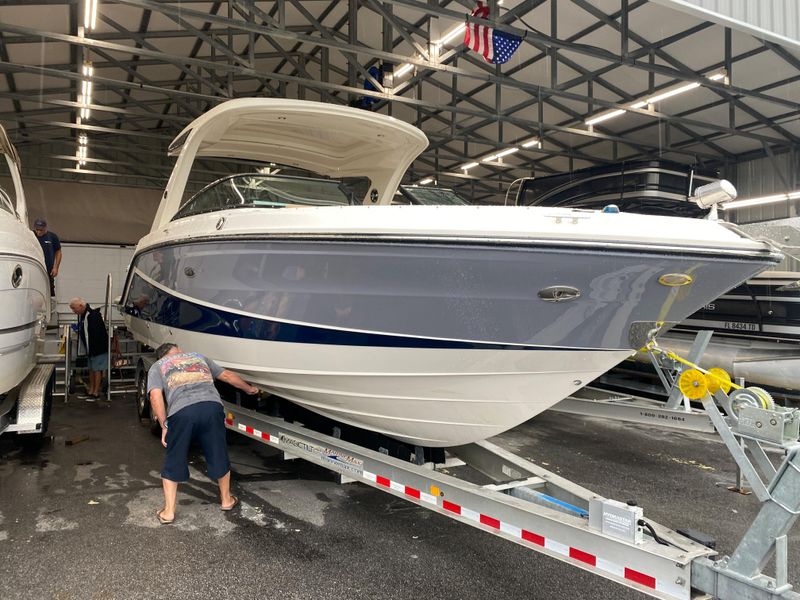 2019 Sea Ray 310 SLX OB