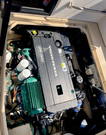 Seaburd Yacht Photos Pics Volvo Penta D4-300 engine in 2018 Ranger Tugs R-29 S boat.