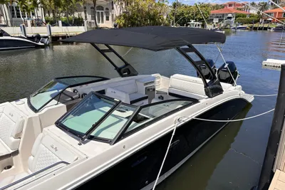 2021 Sea Ray SDX 290 Outboard