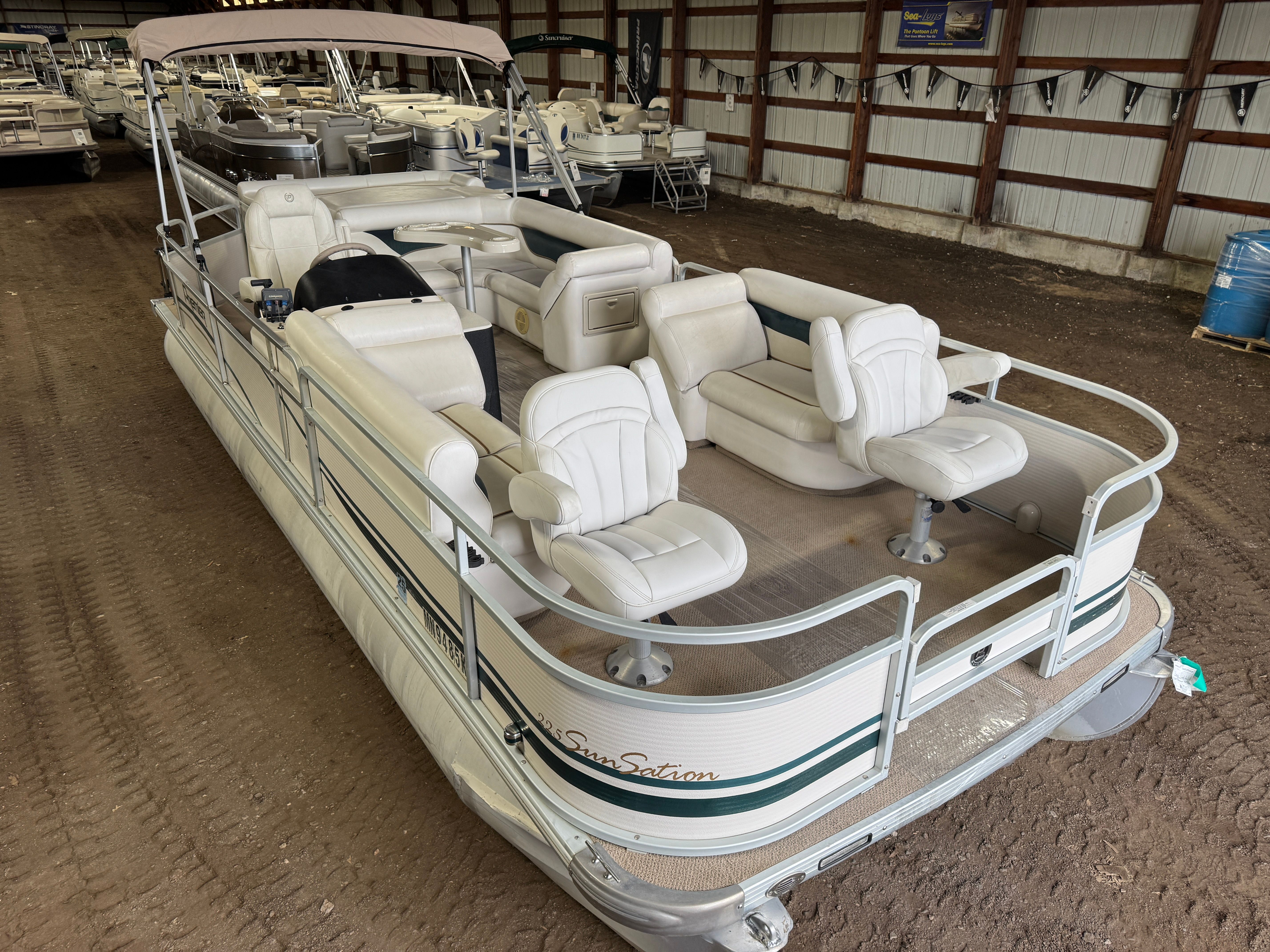 Premier 225 SunSation Pontoon