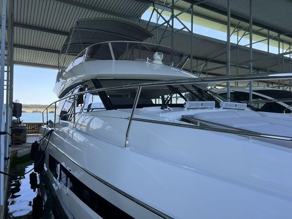 2022 Prestige 46 