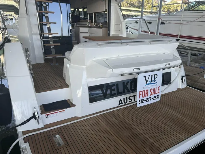 Velkommen Yacht Photos Pics 2022 Prestige 460F yacht for sale, featuring spacious deck and modern design.