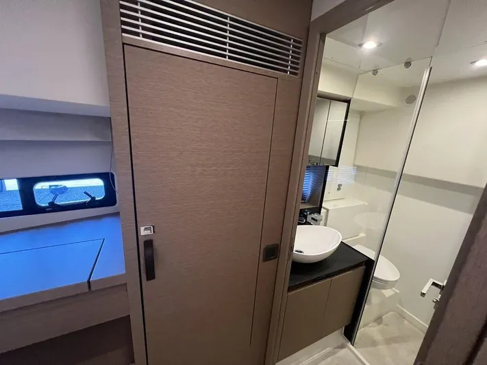 Velkommen Yacht Photos Pics 