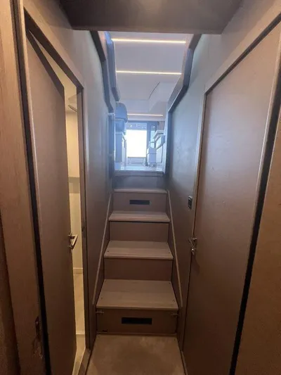 Velkommen Yacht Photos Pics 