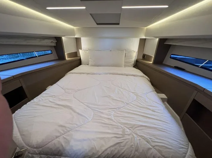 Velkommen Yacht Photos Pics 