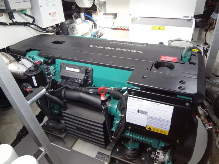 Velkommen Yacht Photos Pics 