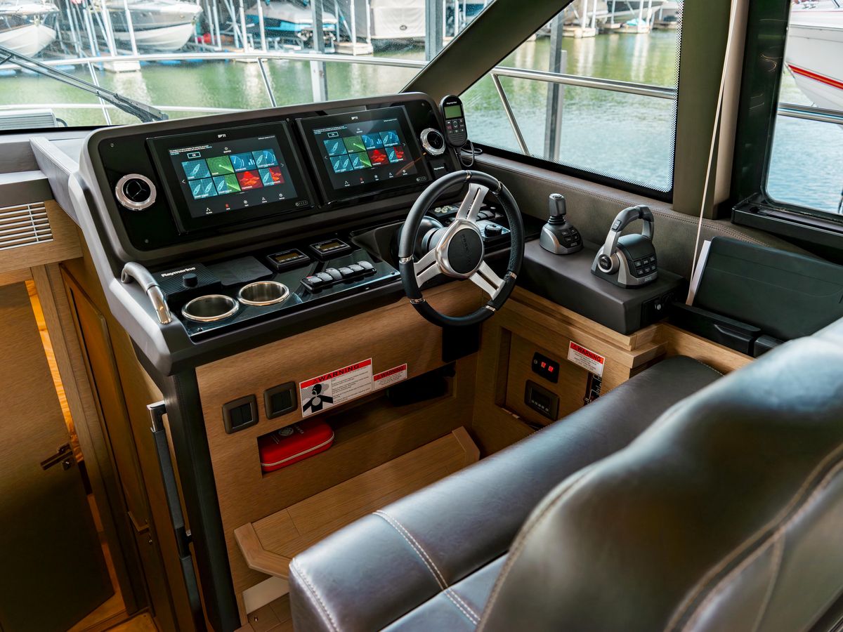 2022 Prestige 46 