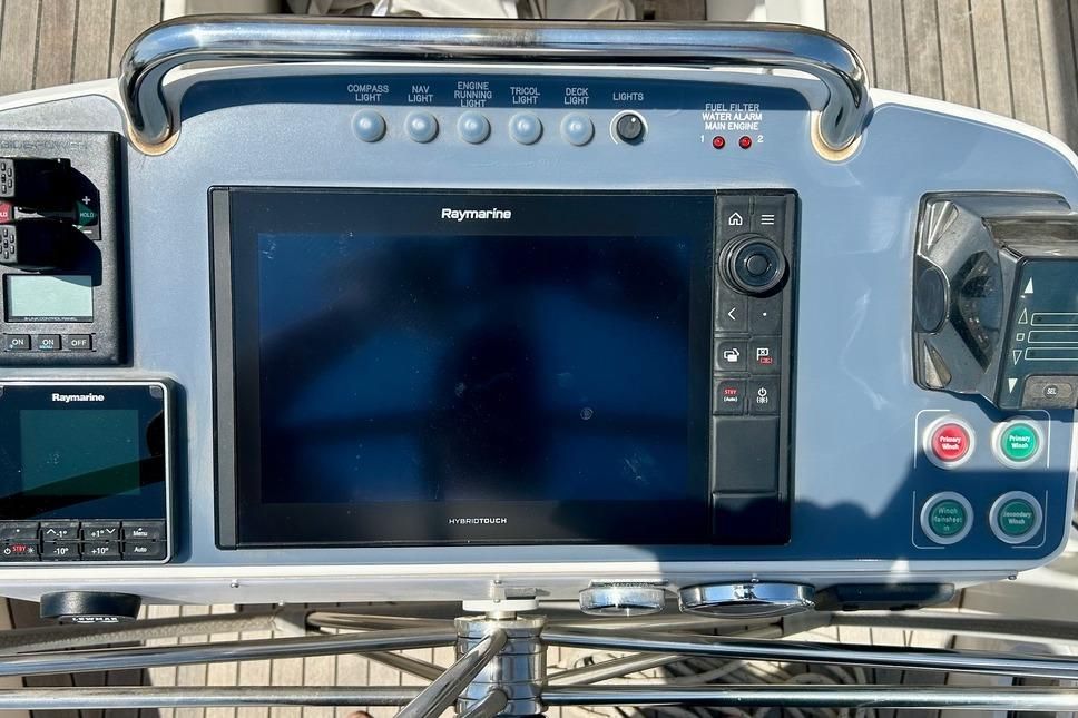 2021 Hallberg-Rassy 47 