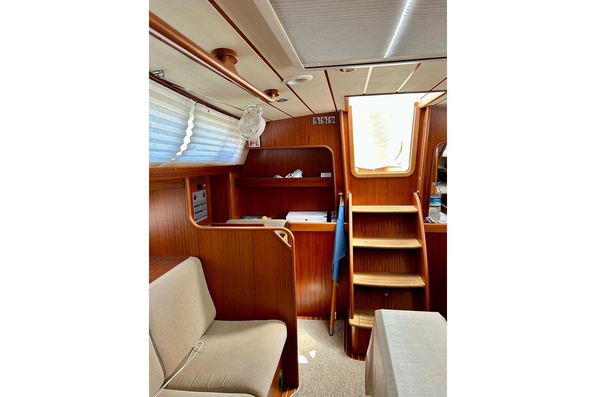 2021 Hallberg-Rassy 47 