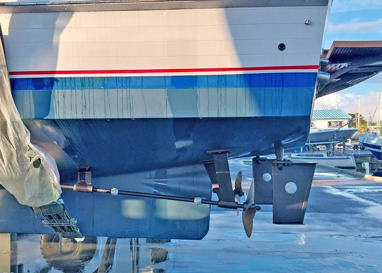  Yacht Photos Pics 1987 DeFever Tri-Cabin yacht hull and propeller in dry dock.