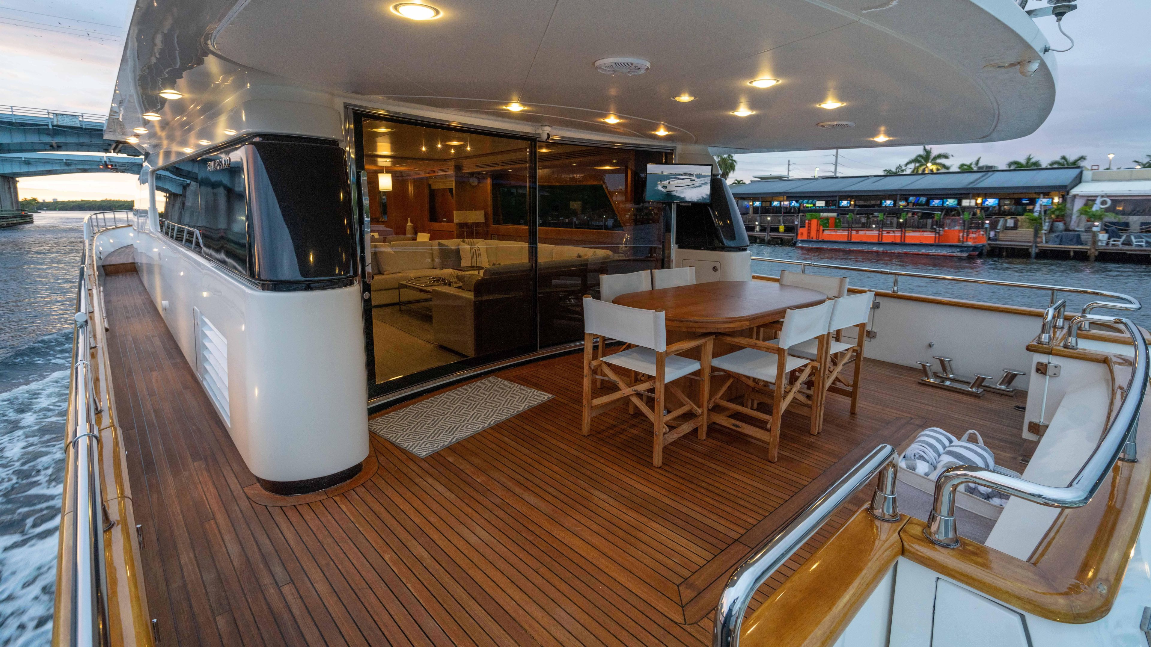 Yacht