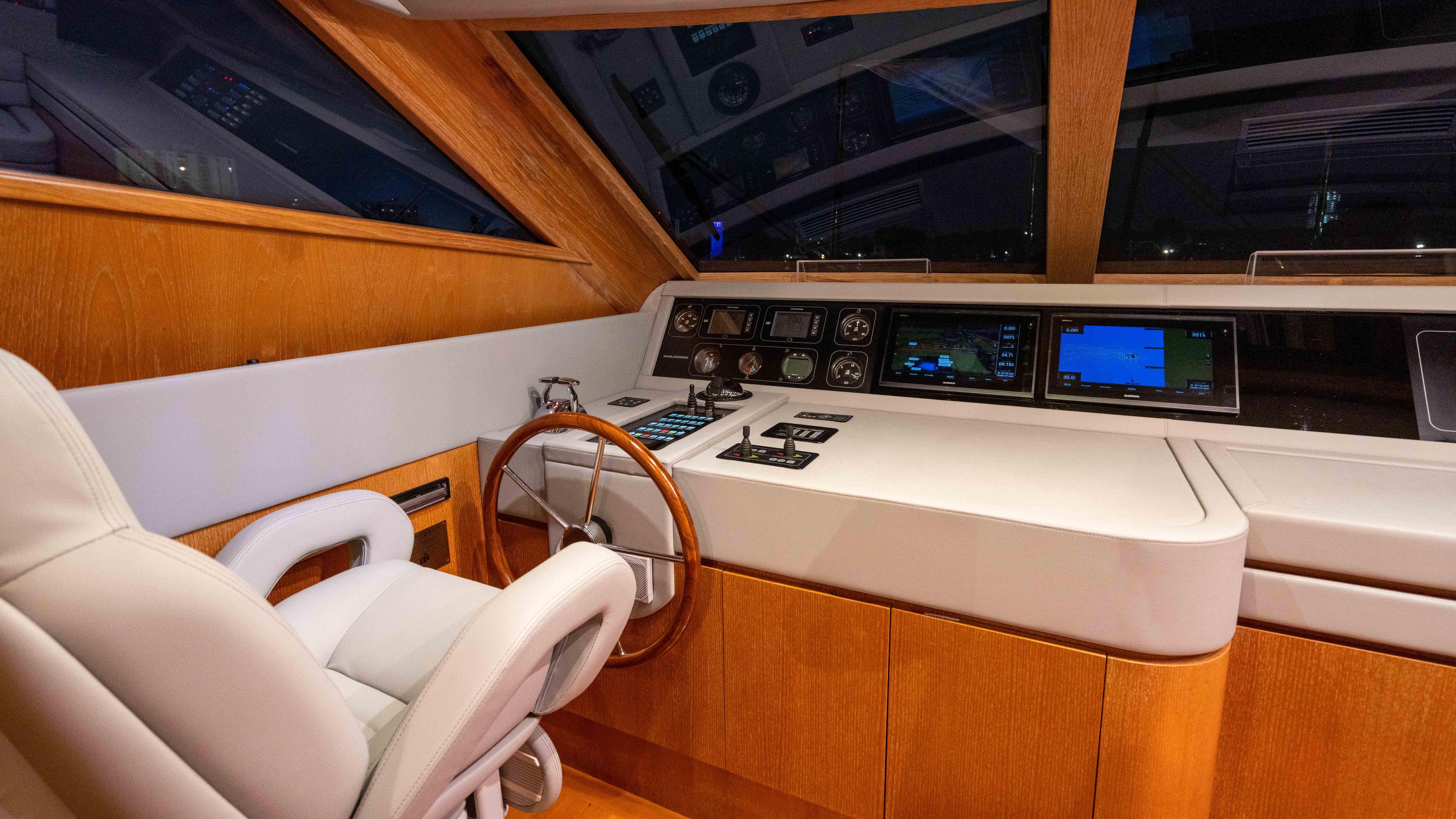 2005 Sanlorenzo 82 