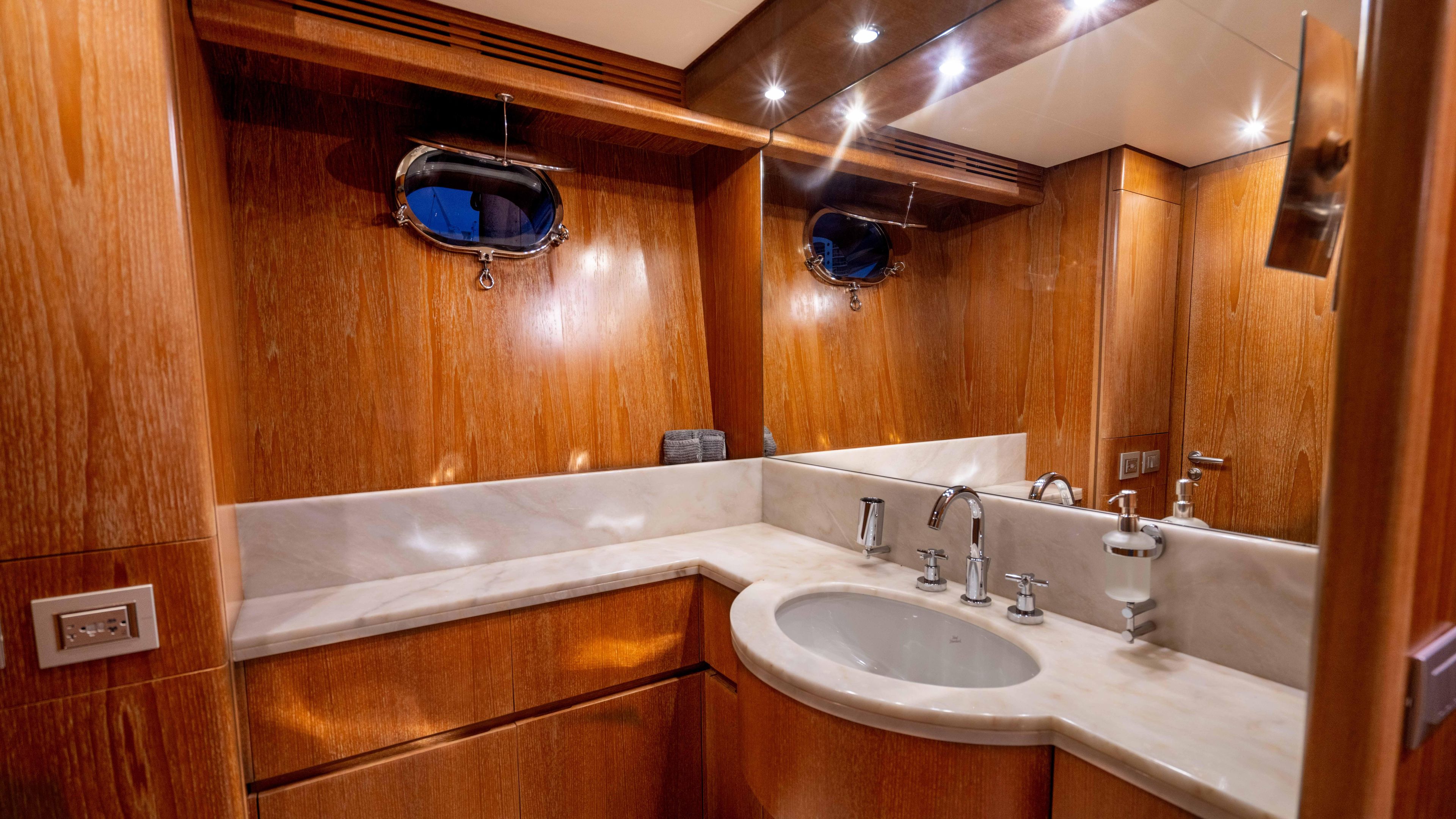 Yacht