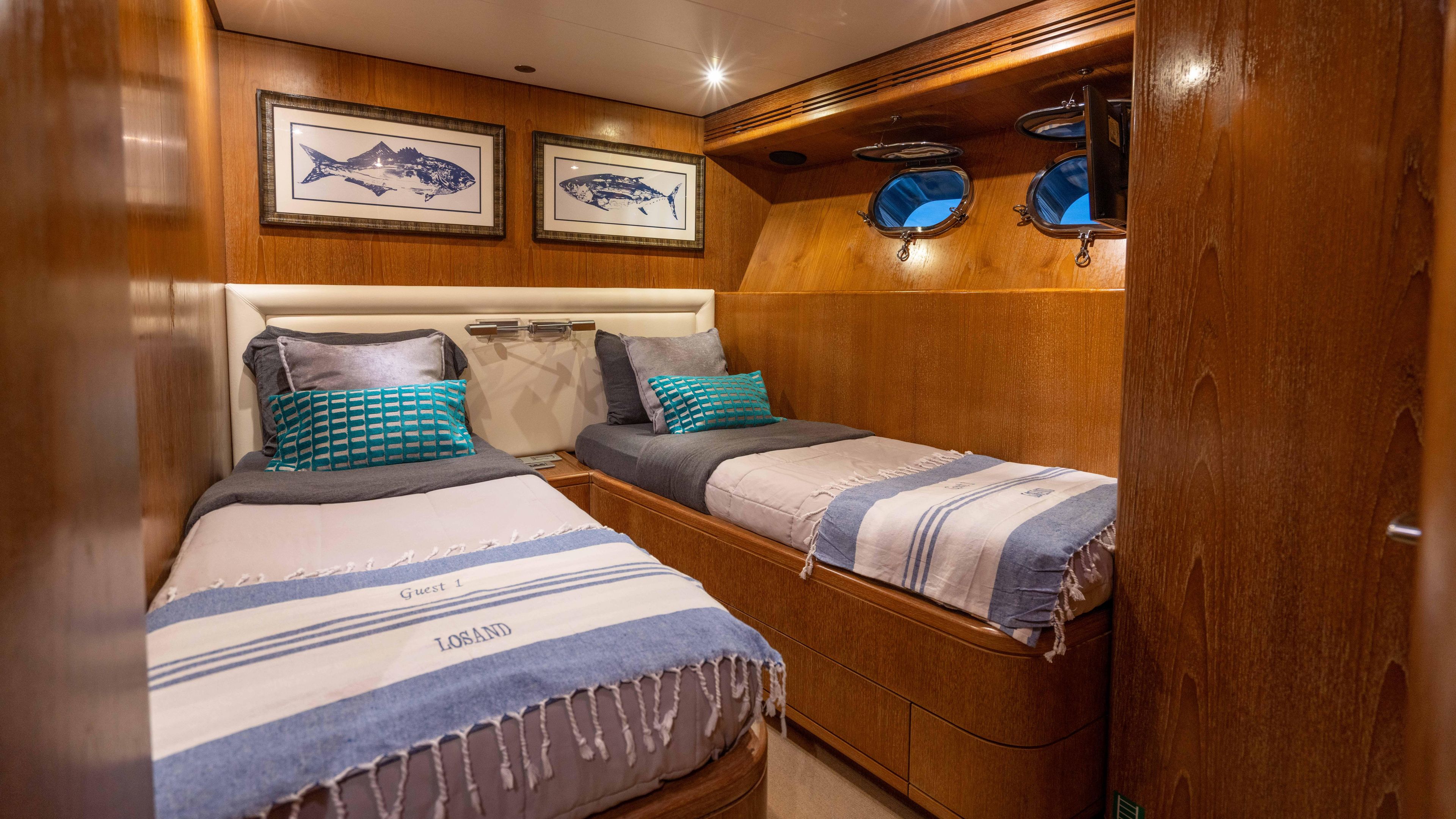 Yacht
