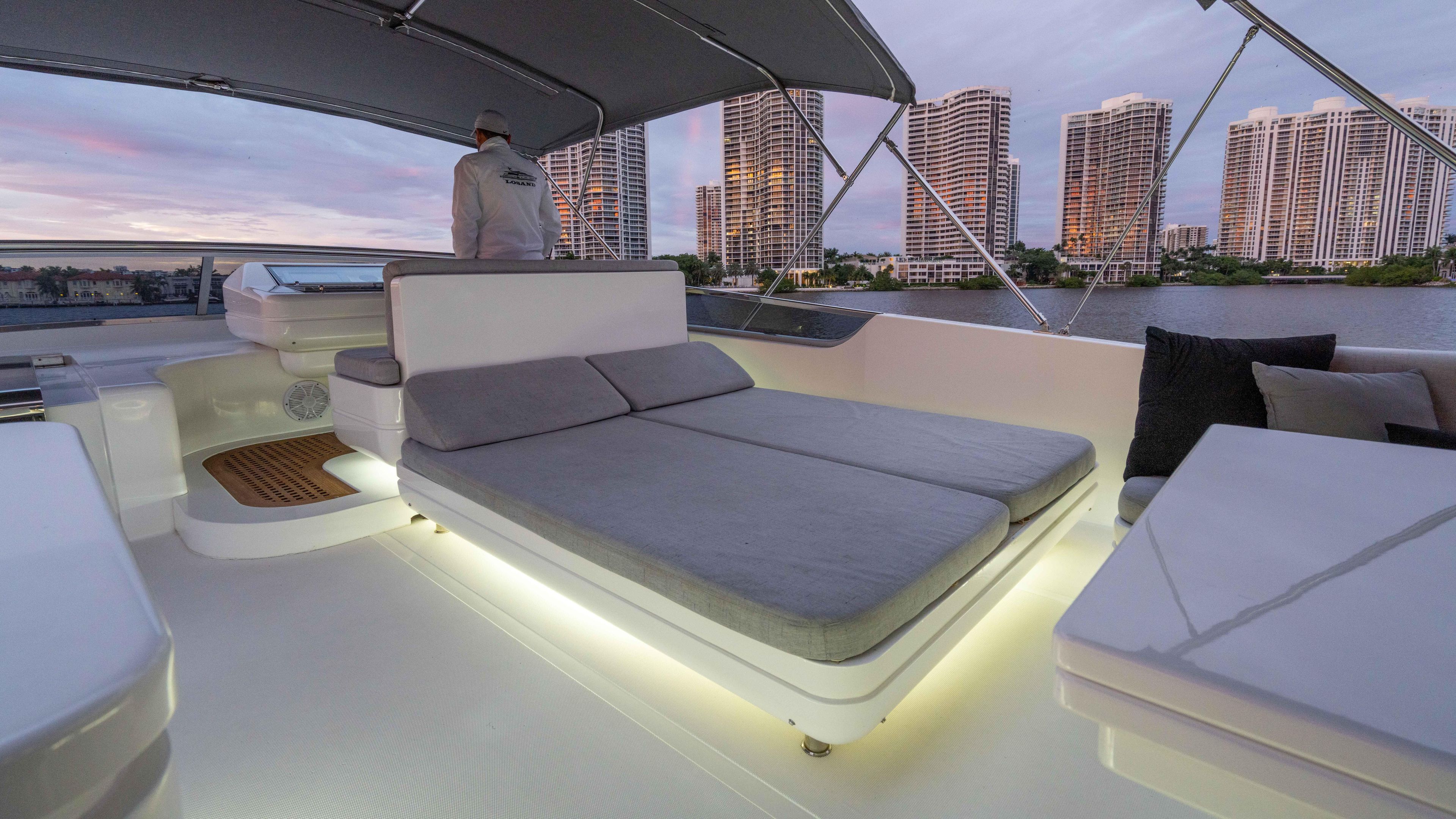 Yacht