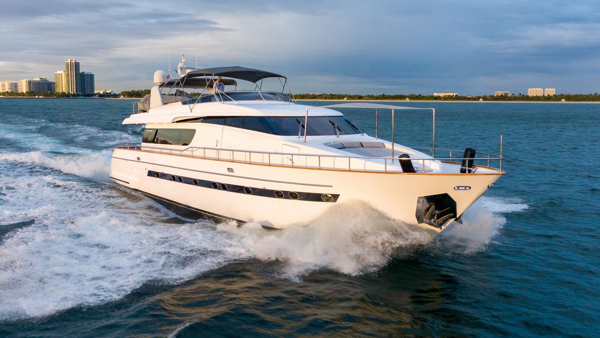 2005 Sanlorenzo 82 