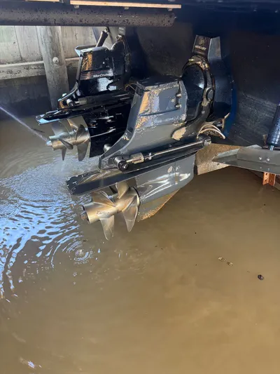 Sea La Vie II Yacht Photos Pics 