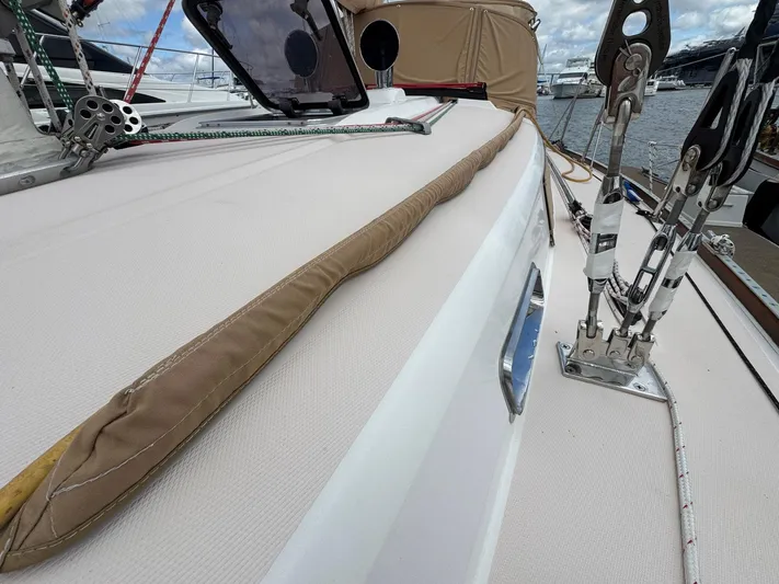 Delta Sand Yacht Photos Pics Deck view of a 2000 Sabre 362 sailboat, featuring rigging and hatch details.