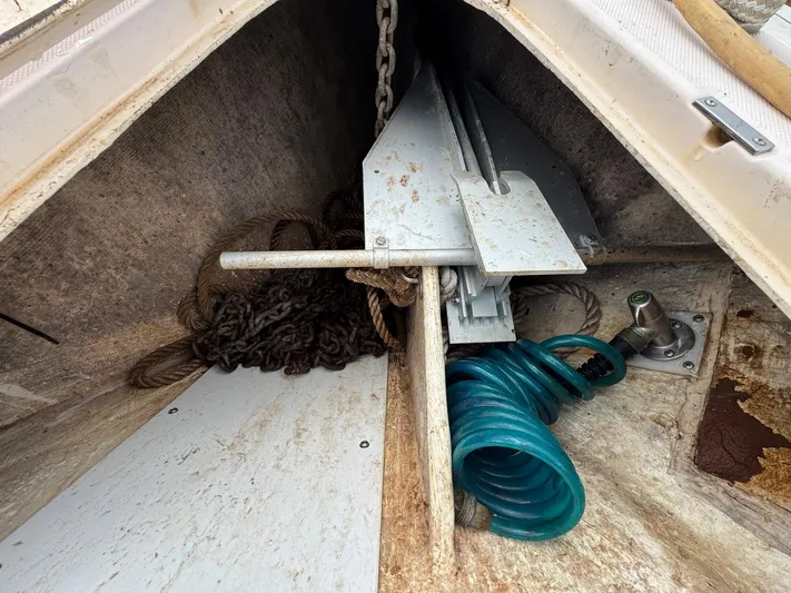 Delta Sand Yacht Photos Pics Anchor locker of 2000 Sabre 362 sailboat with chain, rope, and hose.