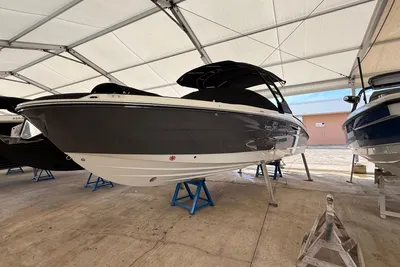 Sea Ray SDX 270