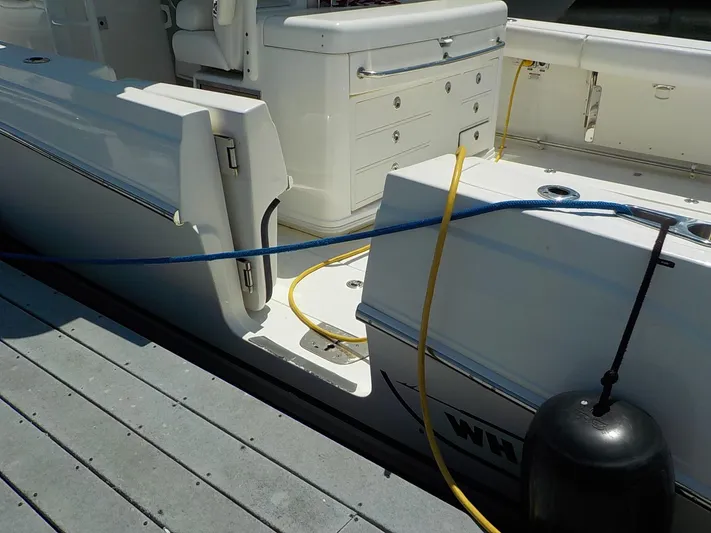  Yacht Photos Pics Boarding/Swim Door