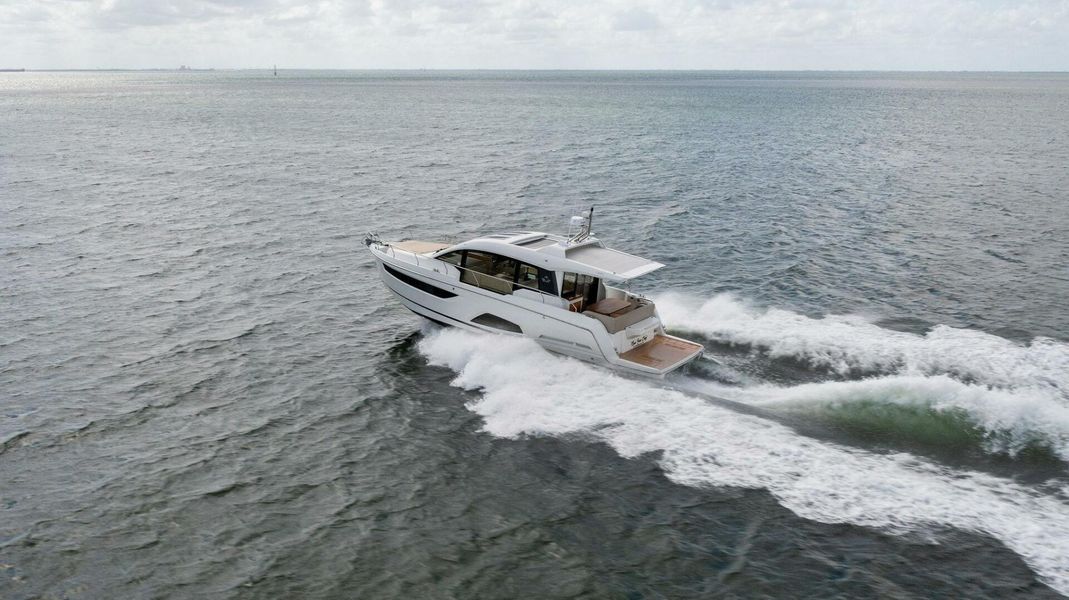 2020 Sealine C430 Sport Cruiser