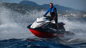 2023 Yamaha Boats GP 1800 HO MODELL 2024
