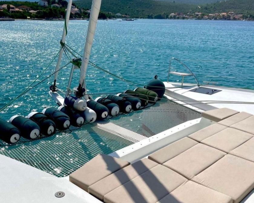 2021 Fountaine Pajot 44 
