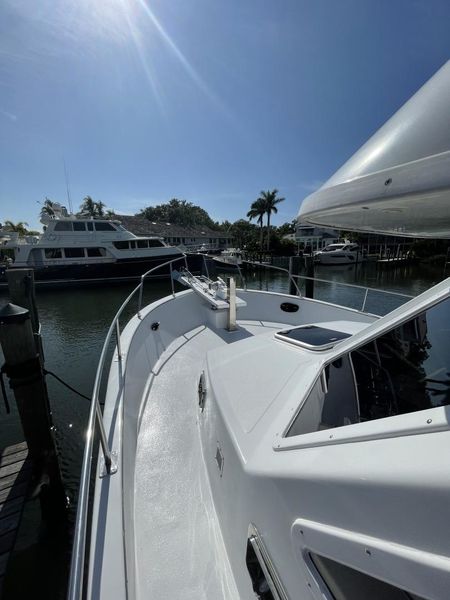 1984 Marine Trader 40 Sundeck