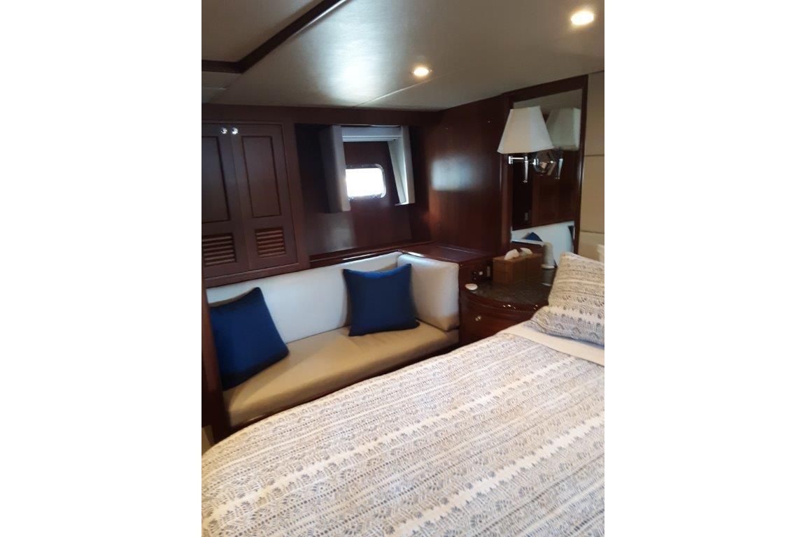 2008 Offshore Yachts 62 
