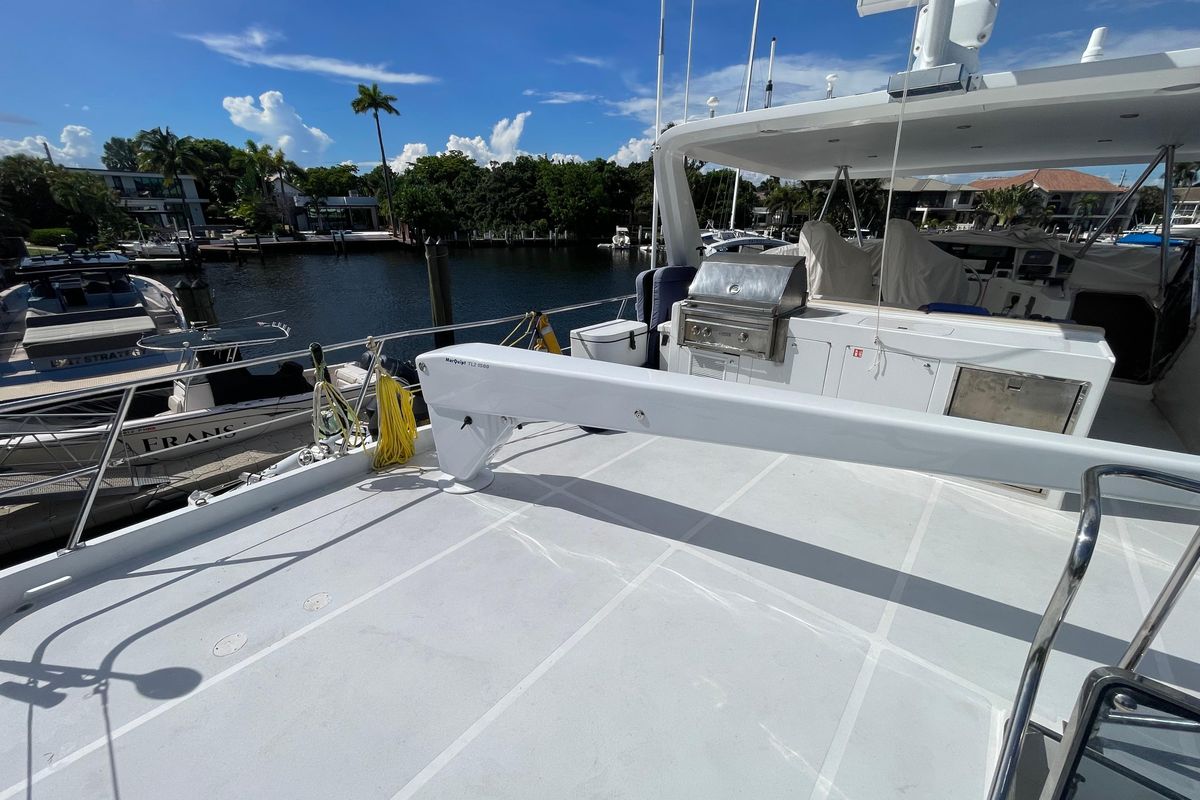 2008 Offshore Yachts 62 