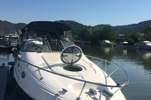 2005 Regal Commodore 2665