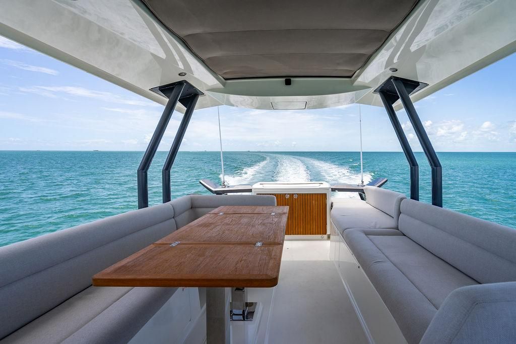 2022 Beneteau 52 