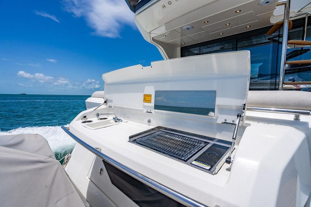 2022 Beneteau 52 