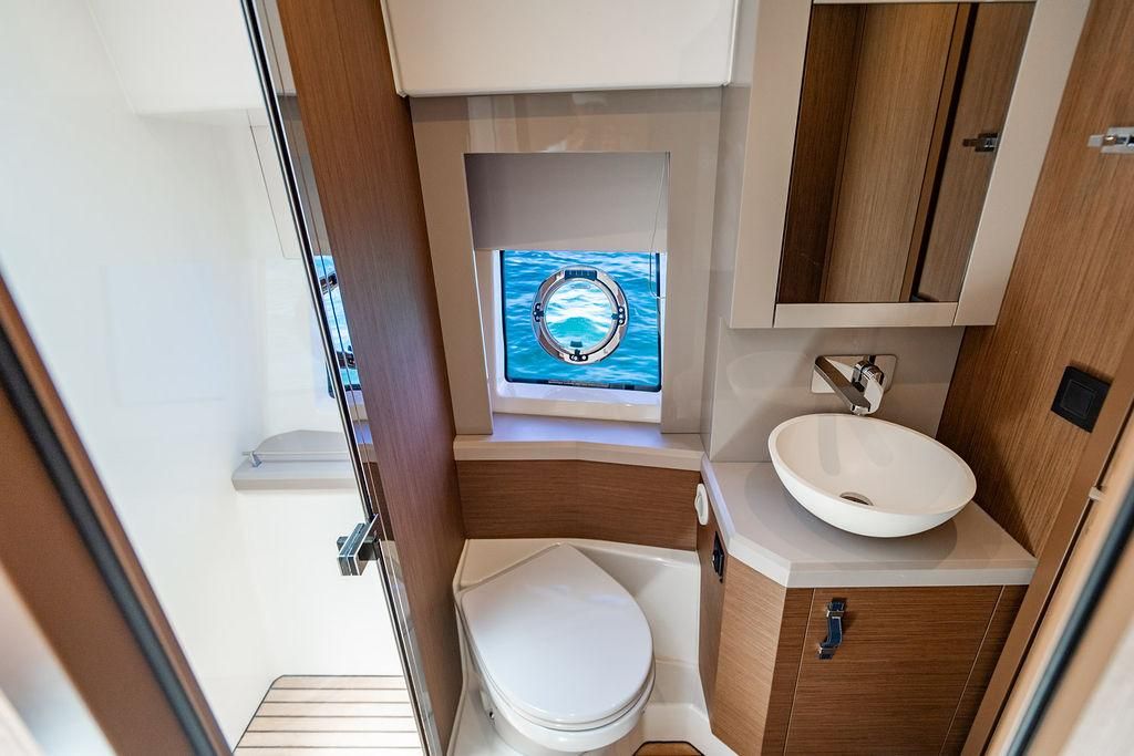 2022 Beneteau 52 